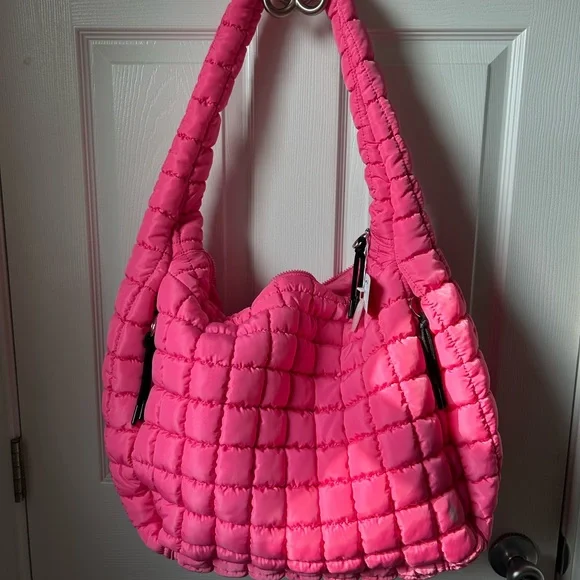 Free People Quilted Carryall Pink Bubblegum NWT w/ heart quartz charm - Picture 1 of 4